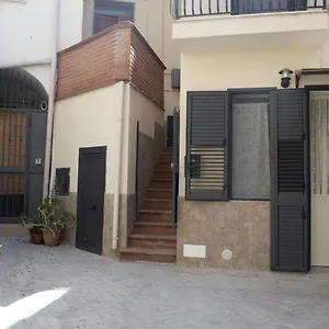 La Volpe Rossa Regalbuto